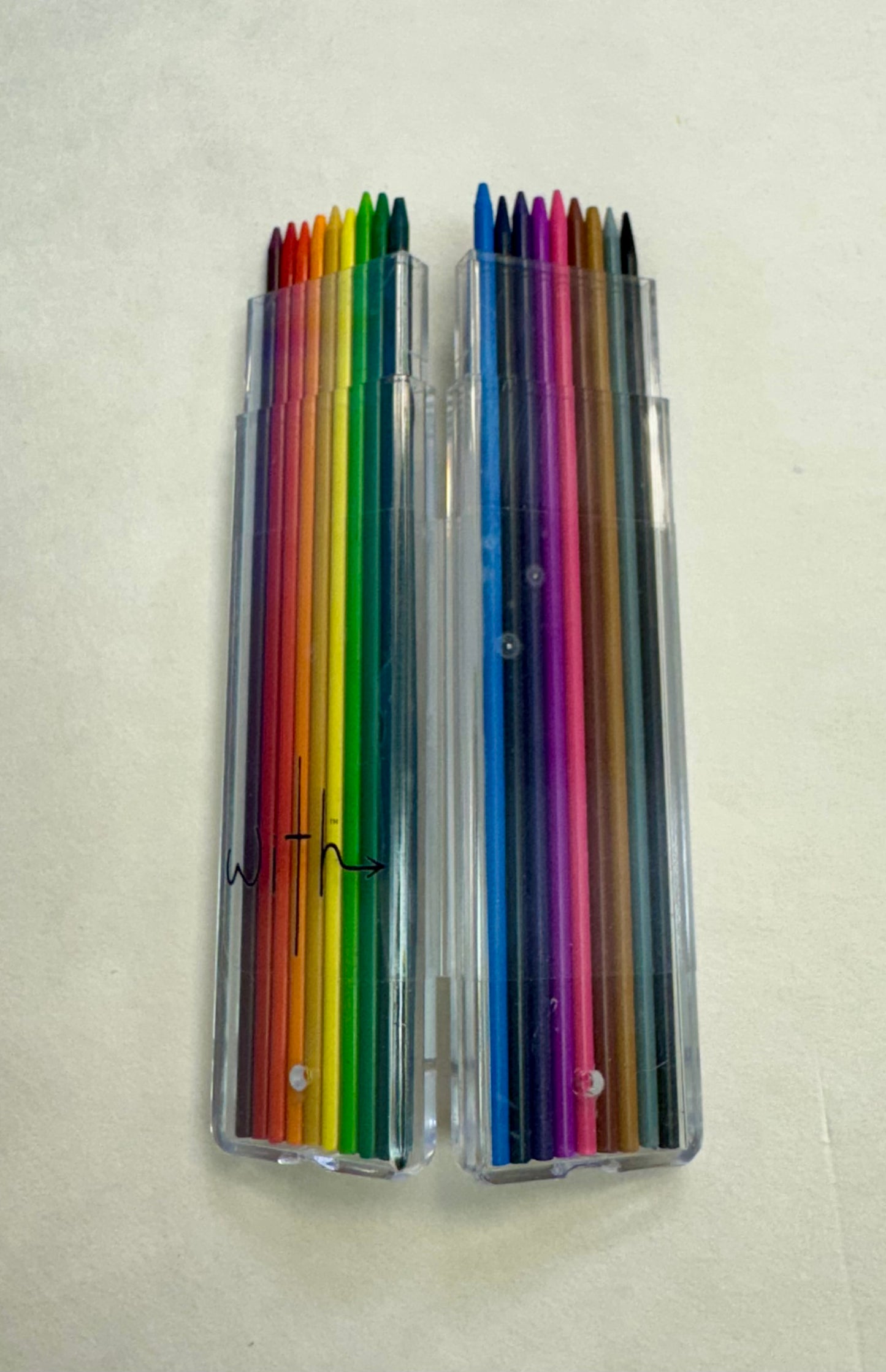 Wholesale 18 Color Lead Set